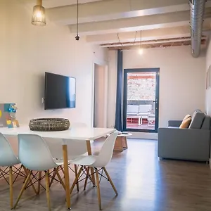 https://chic-spacious-flat.catalonia-hotels.com