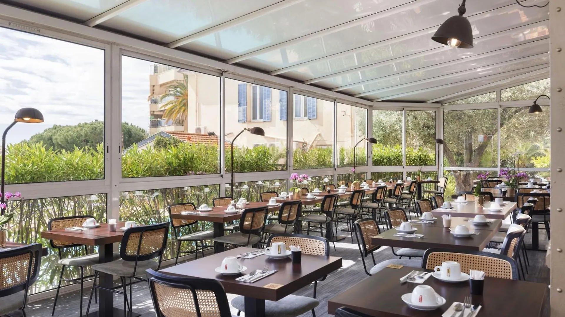Best Western Hotel Des Orangers Cannes 4*,
